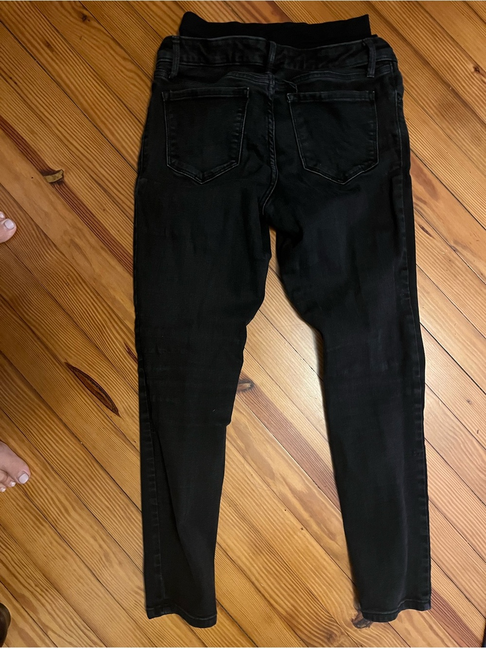 Old Navy Maternity RockStar Premium Skinny, Black Straight-Leg Jeans